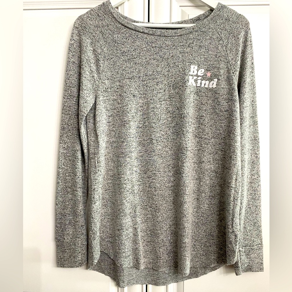 Grayson Threads Women’s Size Medium Long Sleeve Grey T Shirt with Raw Hem Top